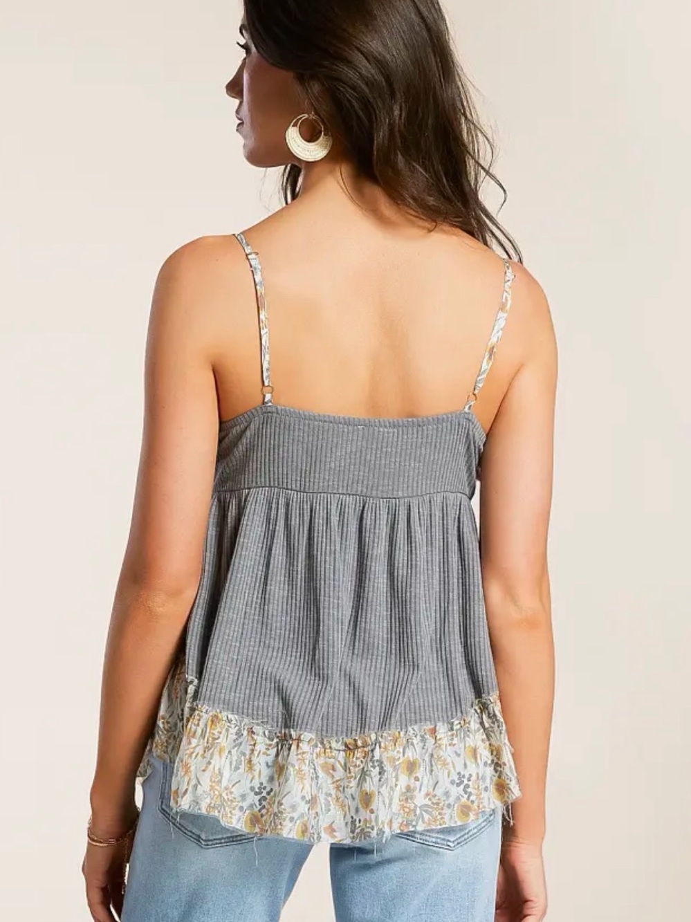 POL Gray Ribbed Lace-Trim Floral Ruffle crochet tank - Picture 2 of 3